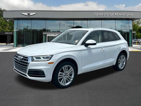 Used 2018 Audi Q5 Prestige w/ Prestige Package AWD/4WD image 3
