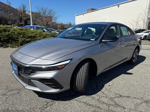 New 2026 Hyundai Elantra Sport image 3