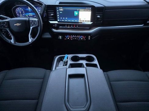 Used 2023 Chevrolet Silverado 1500 LT image 24