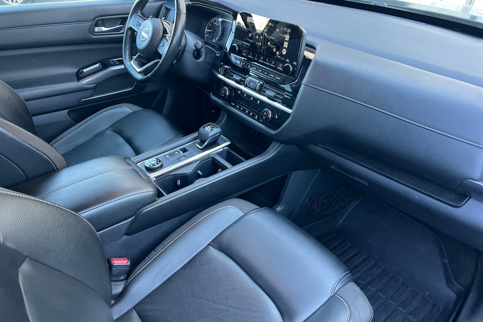 Used 2023 Nissan Pathfinder SL w/ SL Premium Package AWD/4WD image 18