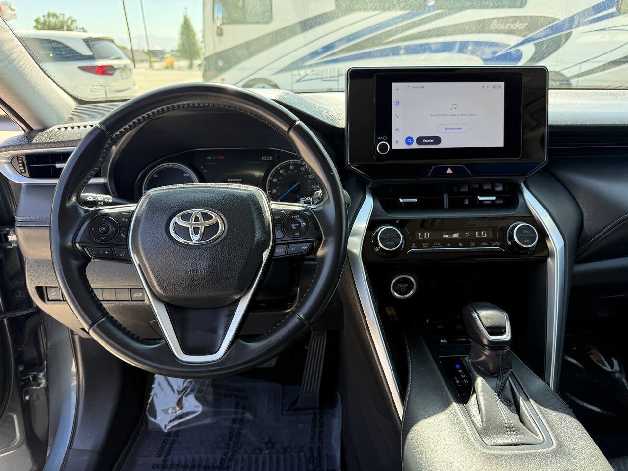 Used 2024 Toyota Venza LE AWD/4WD image 26