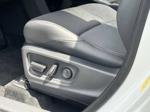 New 2026 Toyota C-HR AWD/4WD image 10
