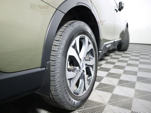 Used 2021 Subaru Outback Touring XT image 11