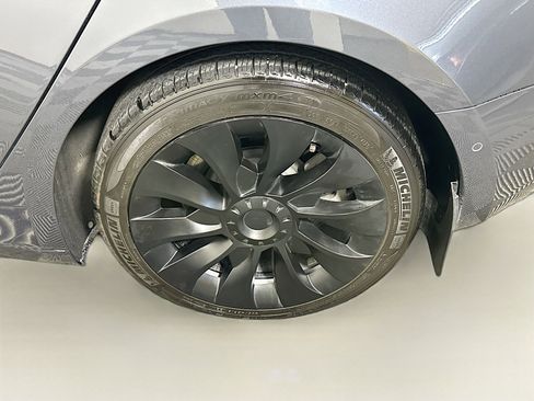 Used 2019 Tesla Model 3 Standard Range Plus RWD image 11
