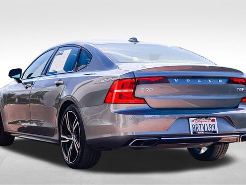 Used 2020 Volvo S90 T8 Inscription image 4