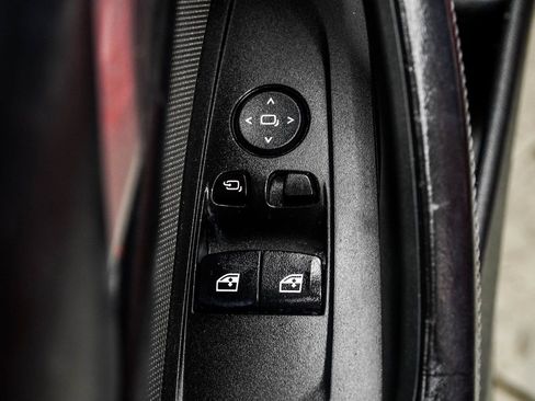 Used 2021 BMW M4 Competition w/ M Carbon Exterior Package image 36