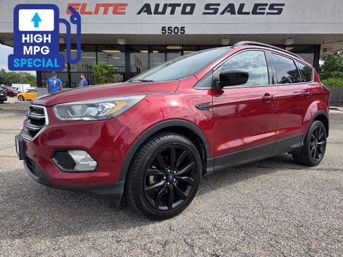 Used 2019 Ford Escape SE FWD image 1