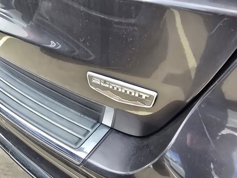 Used 2015 Jeep Grand Cherokee Summit AWD/4WD image 16