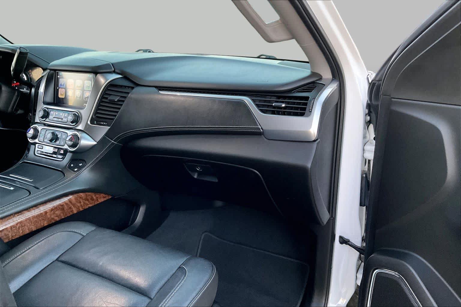 Used 2019 Chevrolet Tahoe Premier AWD/4WD image 19
