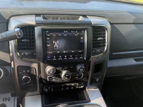 Used 2018 RAM 2500 Laramie w/ Sport Appearance Group AWD/4WD image 14