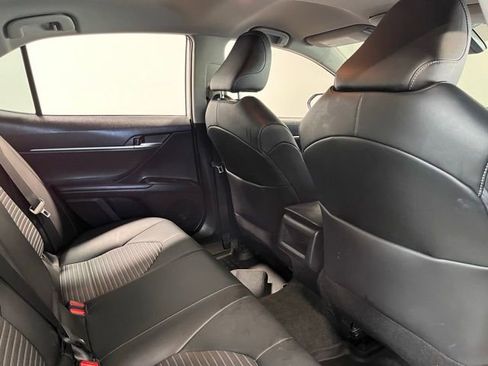 Used 2022 Toyota Camry SE image 14