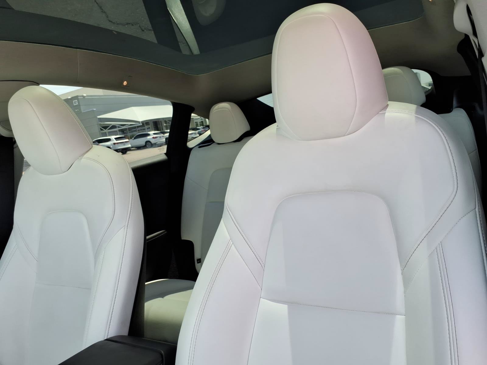 Used 2025 Tesla Model Y Long Range RWD image 21