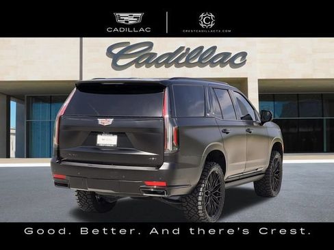 Certified 2022 Cadillac Escalade Sport Platinum AWD/4WD image 3