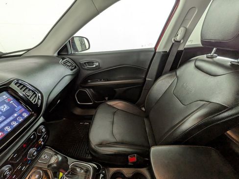 Used 2019 Jeep Compass Limited image 28