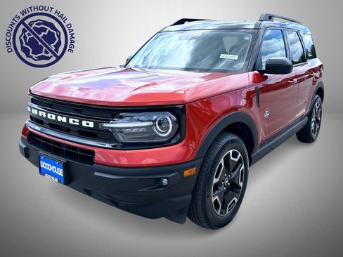 Used 2022 Ford Bronco Sport Outer Banks w/ Tech Package AWD/4WD image 1