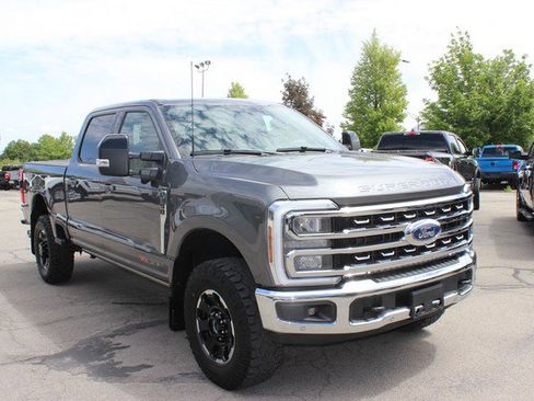 Used 2025 Ford F350 Lariat w/ Lariat Ultimate Package AWD/4WD image 12