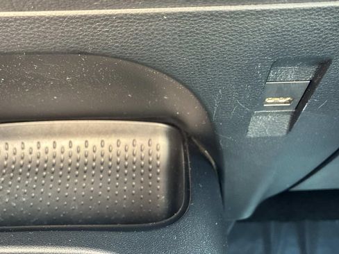 Used 2021 Toyota Corolla SE w/ Carpet Mat Package (TMS) FWD image 35