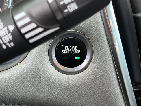 Used 2021 Chevrolet Traverse LT w/ LPO, Cargo Package image 23