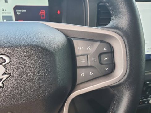 Certified 2024 Ford Bronco Black Diamond image 16