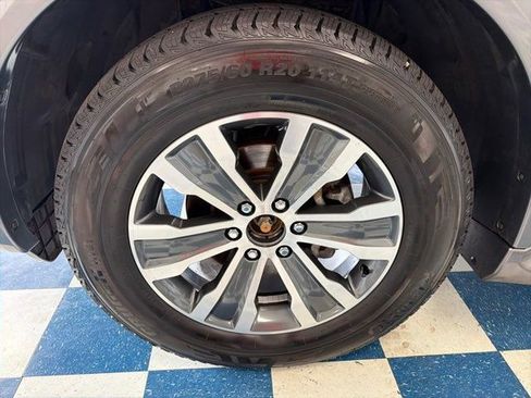 Used 2020 Nissan Armada SL w/ Premium Package AWD/4WD image 23