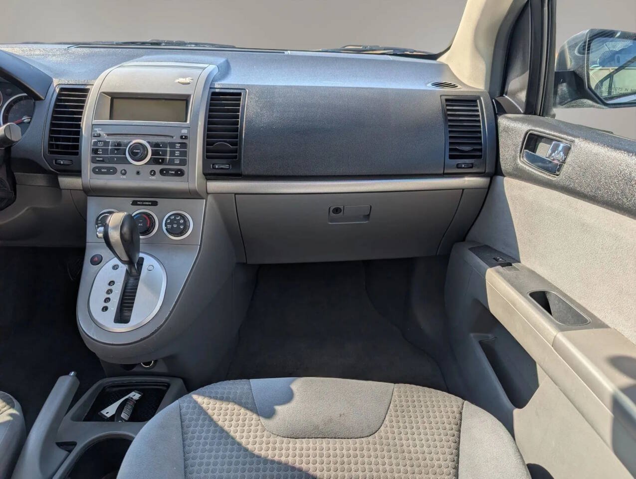 Used 2008 Nissan Sentra 2.0 S w/ Convenience Plus Pkg FWD image 38