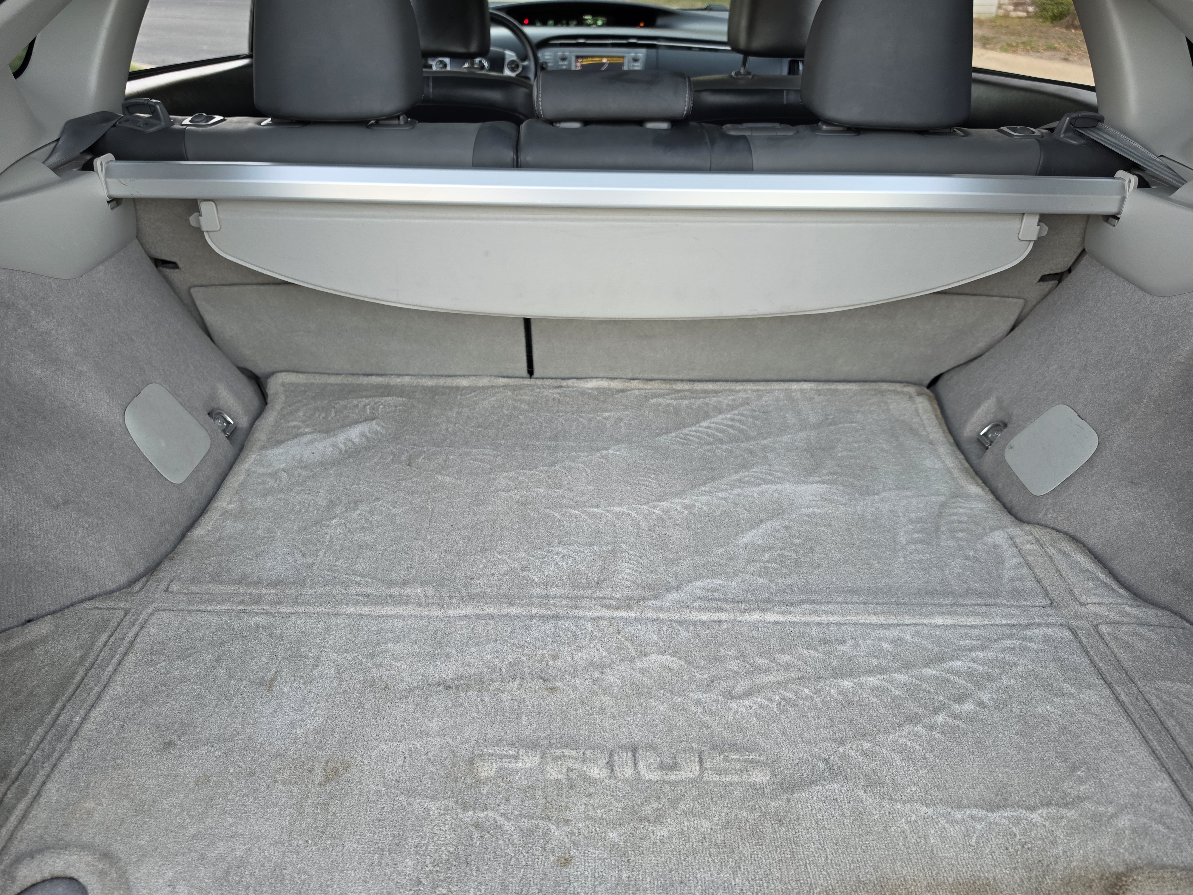 Used 2013 Toyota Prius Four w/ Deluxe Solar Roof Pkg FWD image 11