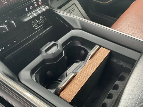 Used 2019 RAM 1500 Limited AWD/4WD image 30