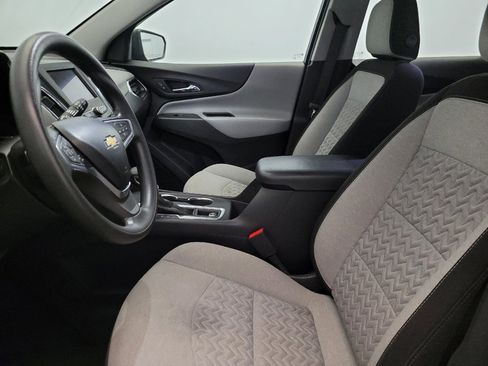 Used 2022 Chevrolet Equinox LS image 17