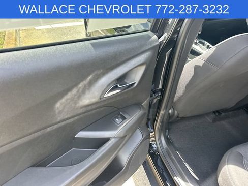 Used 2024 Chevrolet Trax RS FWD image 11