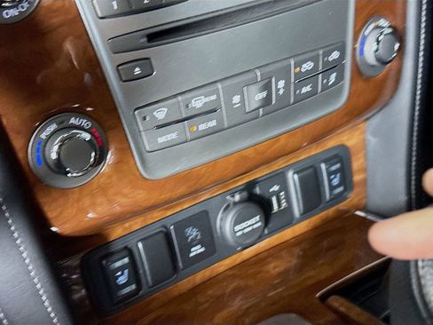 Used 2019 INFINITI QX80 Luxe w/ 22" Wheel Package image 16