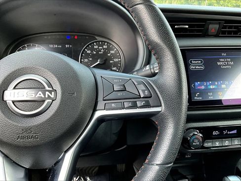 Used 2024 Nissan Kicks SR FWD image 12