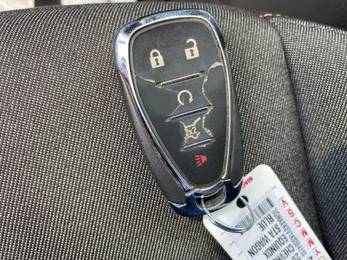 Used 2019 Chevrolet Equinox LT FWD image 24