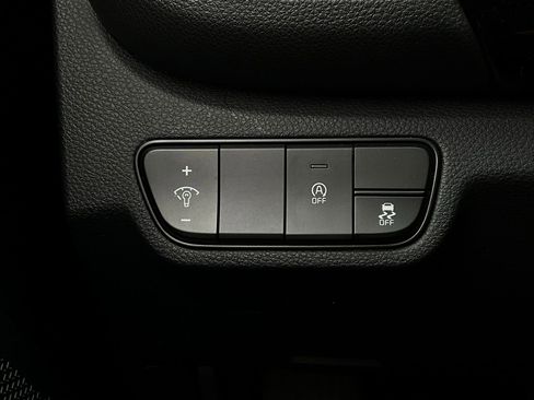 Used 2025 Kia Seltos S image 21