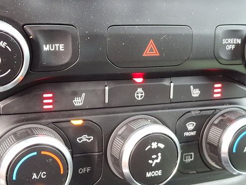 Certified 2022 RAM 1500 Big Horn image 24