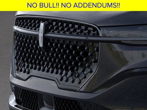 New 2026 Lincoln Nautilus Reserve w/ Jet Appearance Package image 18