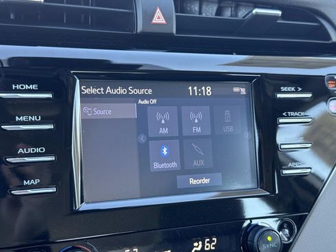 Used 2019 Toyota Camry LE image 13