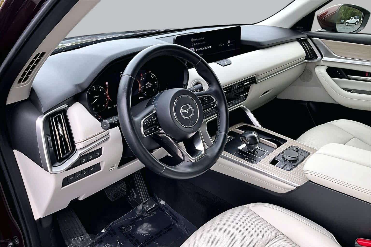Used 2024 MAZDA CX-90 3.3 Turbo w/ Premium Plus Pkg AWD/4WD image 18