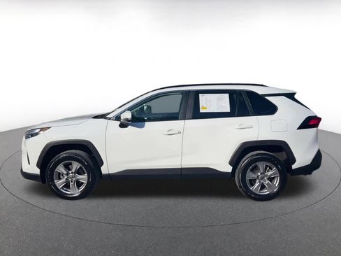 Used 2025 Toyota RAV4 XLE image 9