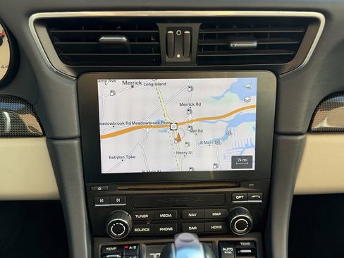 Certified 2019 Porsche 911 Turbo S image 15