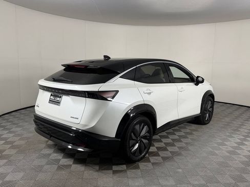 Used 2024 Nissan Ariya FWD image 8