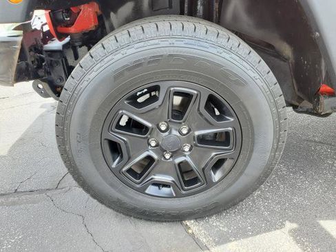 Used 2013 Jeep Wrangler Sahara AWD/4WD image 26