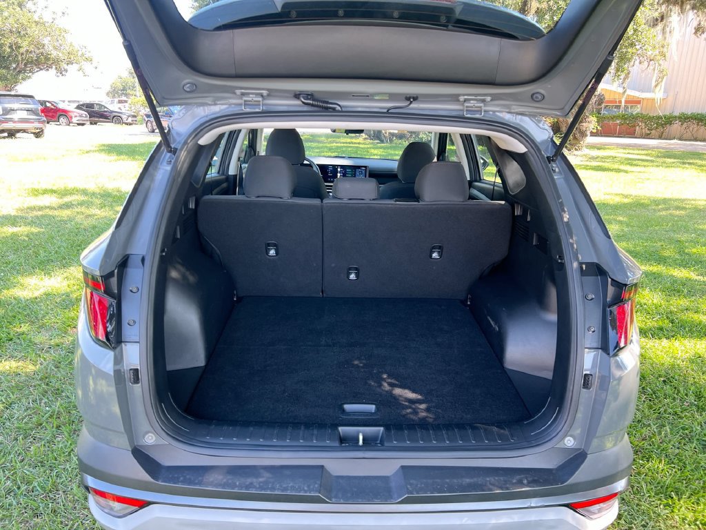 Used 2025 Hyundai Tucson SE FWD image 18