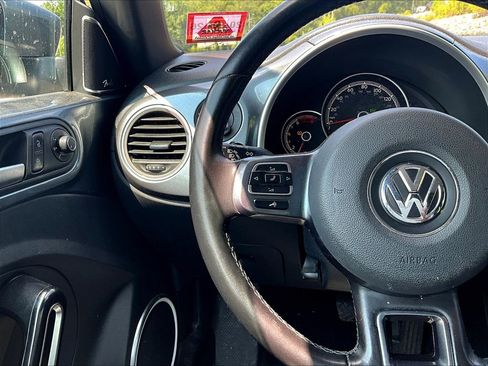 Used 2019 Volkswagen Beetle 2.0T SE image 15
