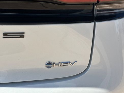 Certified 2023 Toyota Prius XLE FWD image 32