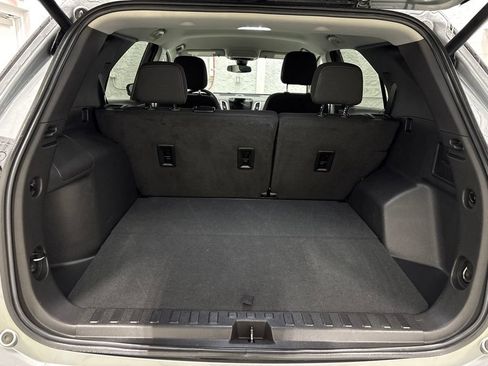 Used 2024 Chevrolet Equinox LT AWD/4WD image 36