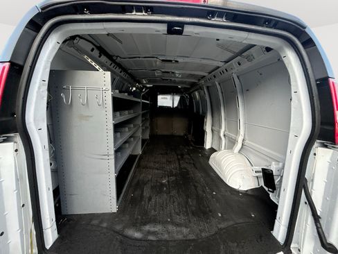 Used 2023 Chevrolet Express 3500 Extended w/ Driver Convenience Package RWD image 21