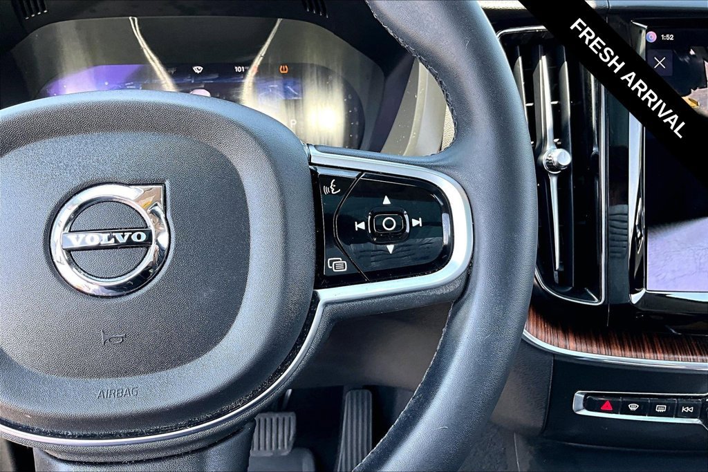 Used 2023 Volvo XC60 B5 Plus w/ Protection Package Premier FWD image 17