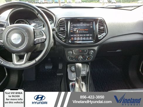 Used 2018 Jeep Compass Limited w/ Trailer Tow Group AWD/4WD image 1