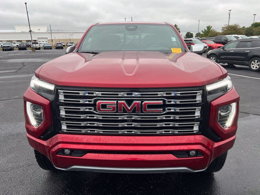 Used 2026 GMC Canyon Denali AWD/4WD image 5