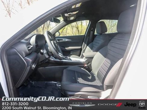 New 2025 Dodge Hornet GT w/ Tech Pack image 8